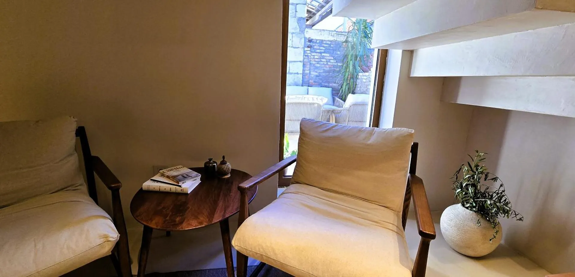 스플리트 C A S A B E A S T B&B 4*,