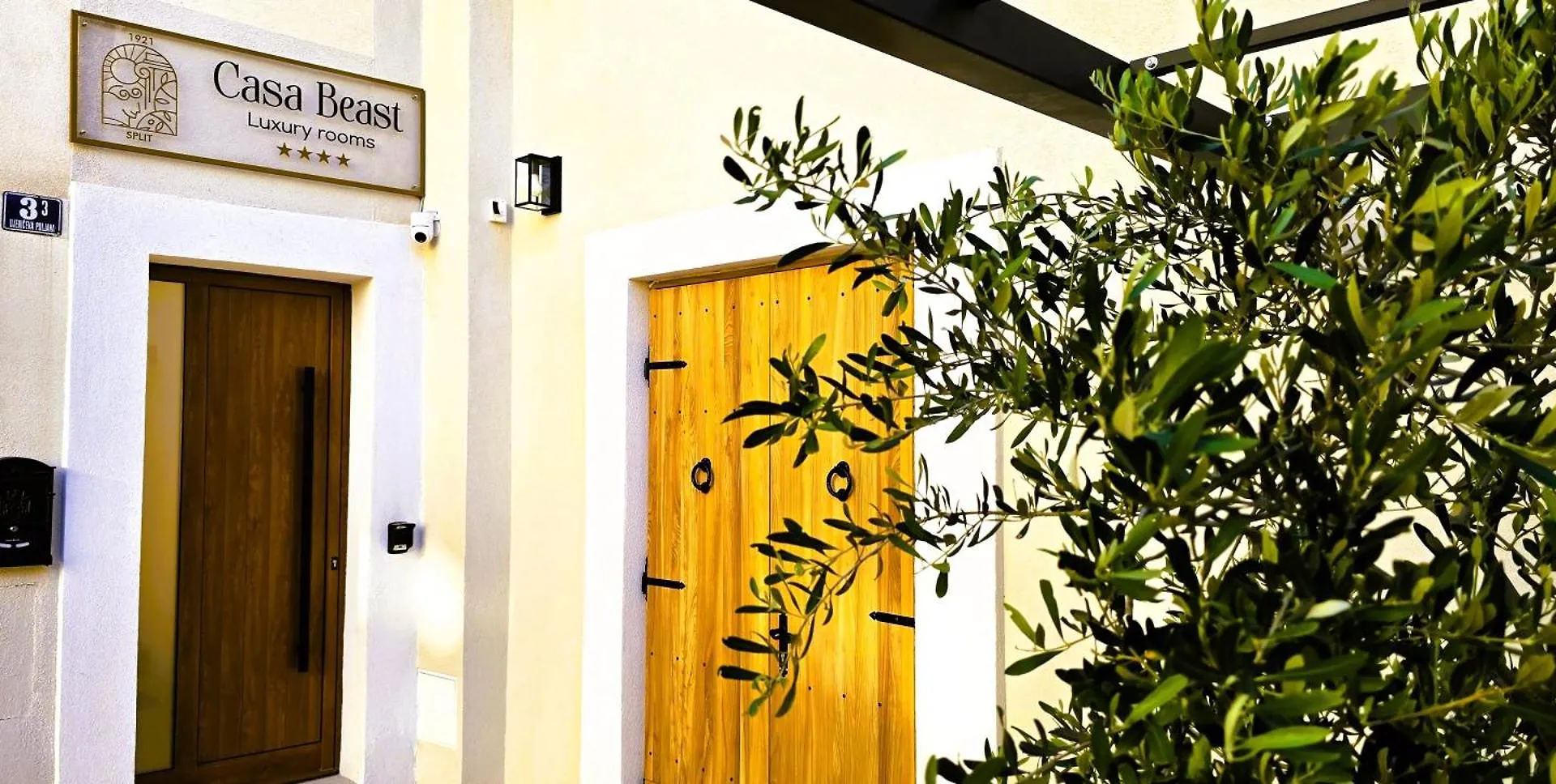 Bed and Breakfast C A S A B E A S T Split Kroatien